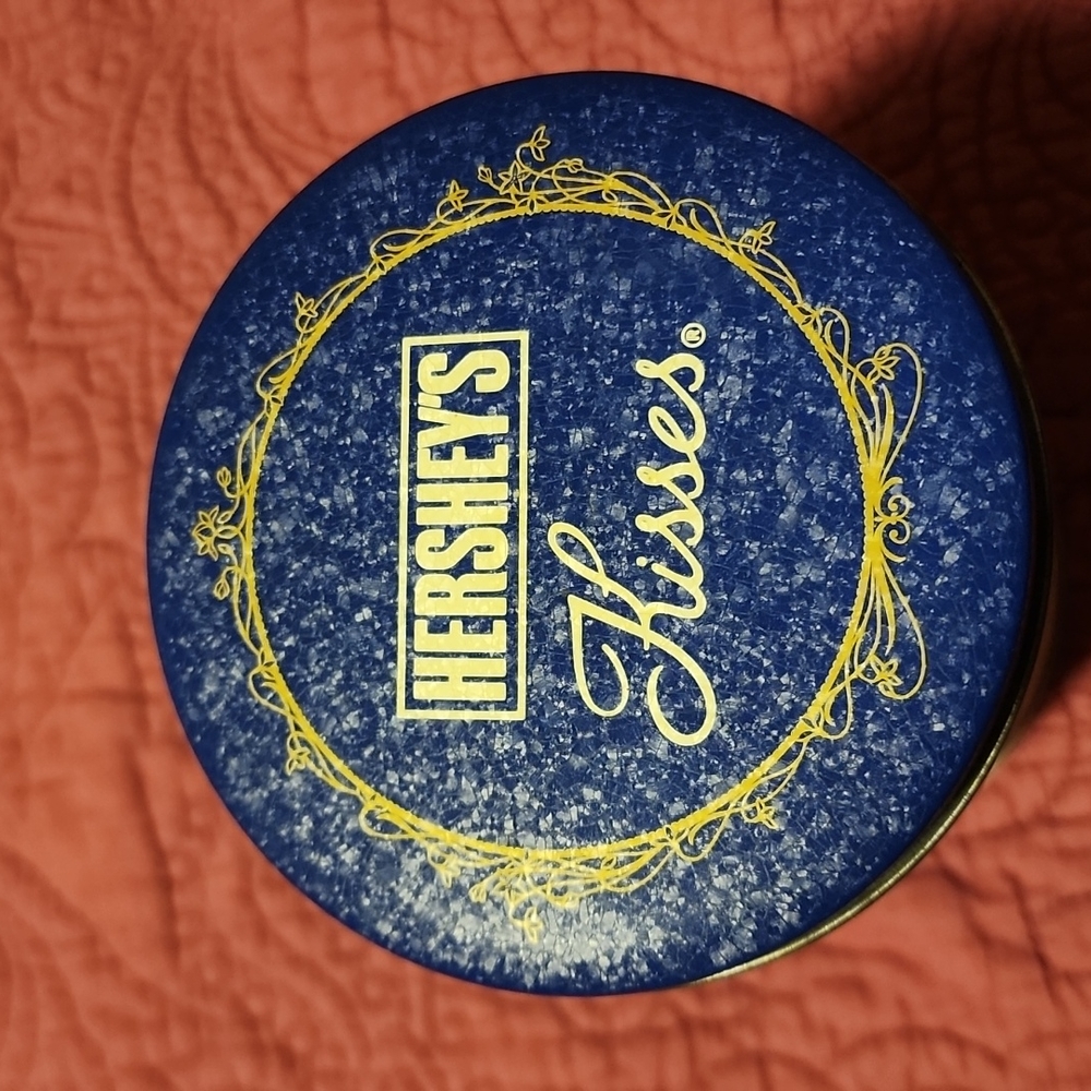 Vintage 1990's Hershey Tin